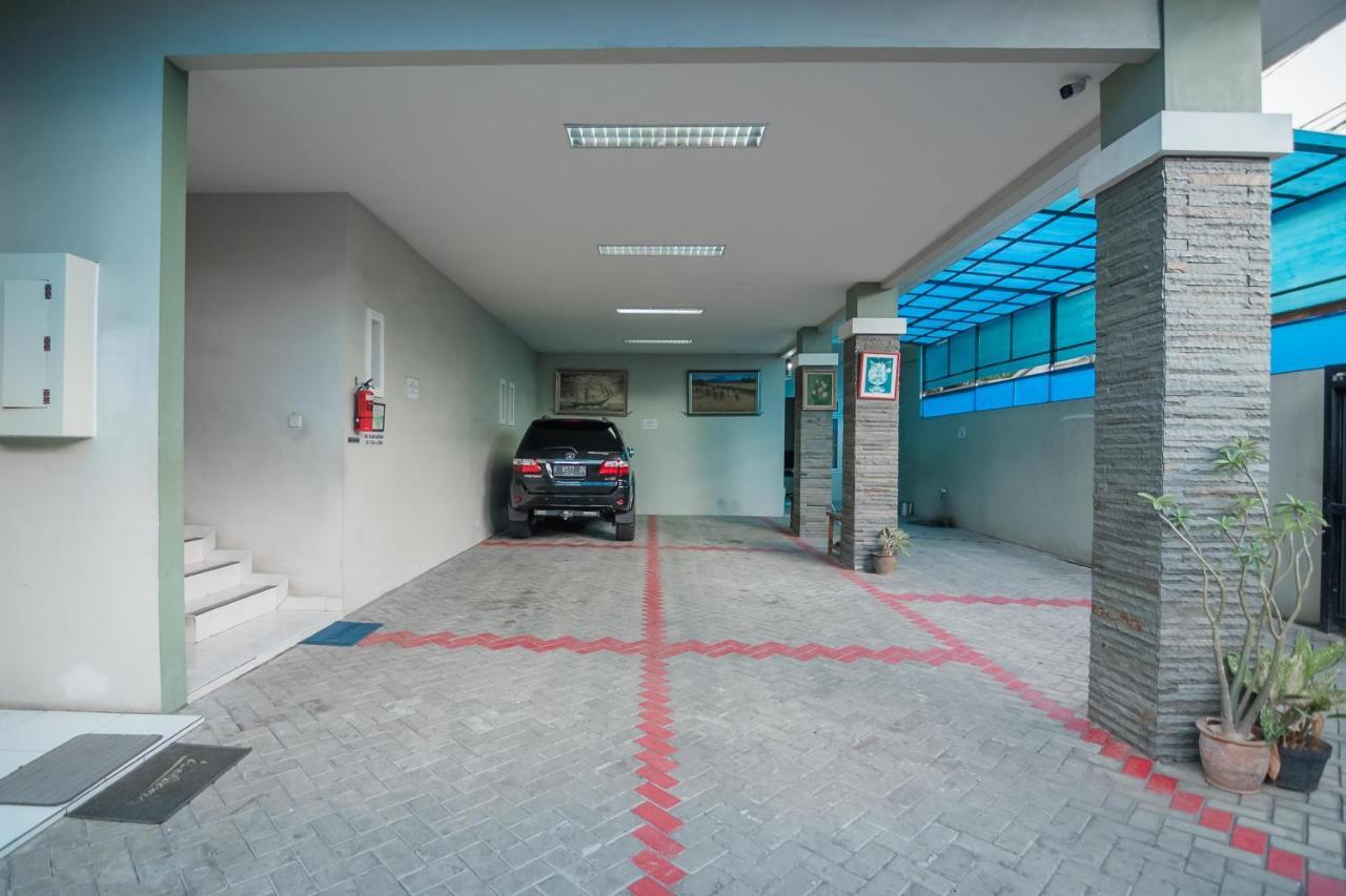 Reddoorz Plus Near Semanggi Jakarta Buitenkant foto