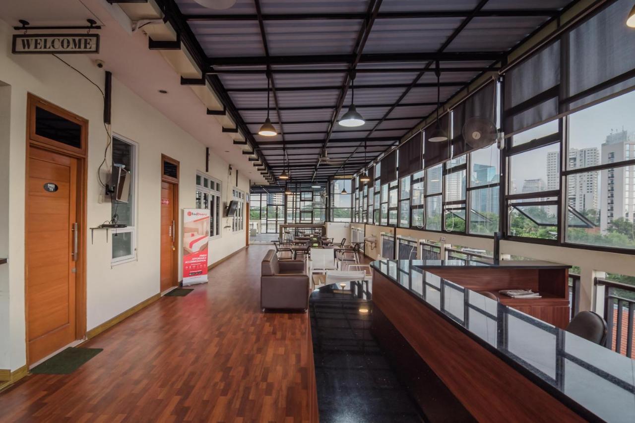 Reddoorz Plus Near Semanggi Jakarta Buitenkant foto