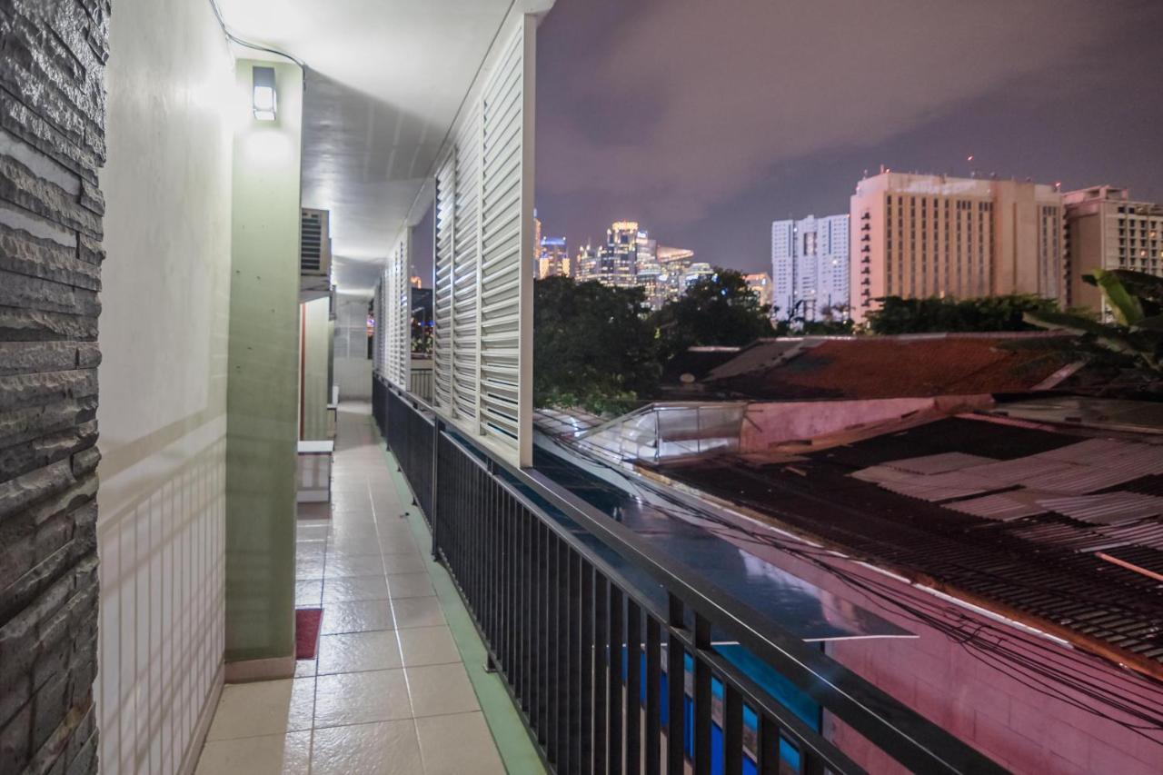 Reddoorz Plus Near Semanggi Jakarta Buitenkant foto