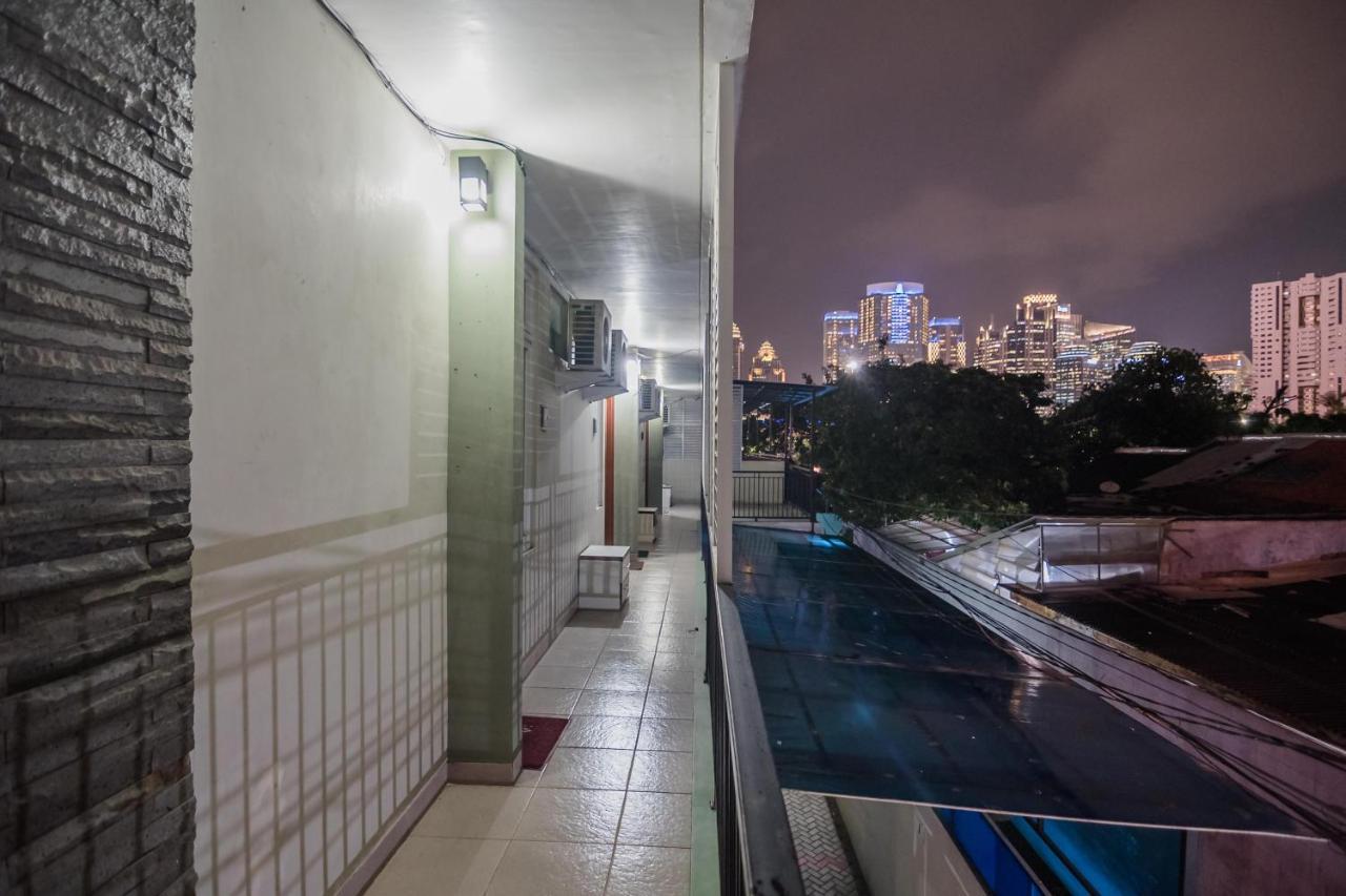 Reddoorz Plus Near Semanggi Jakarta Buitenkant foto