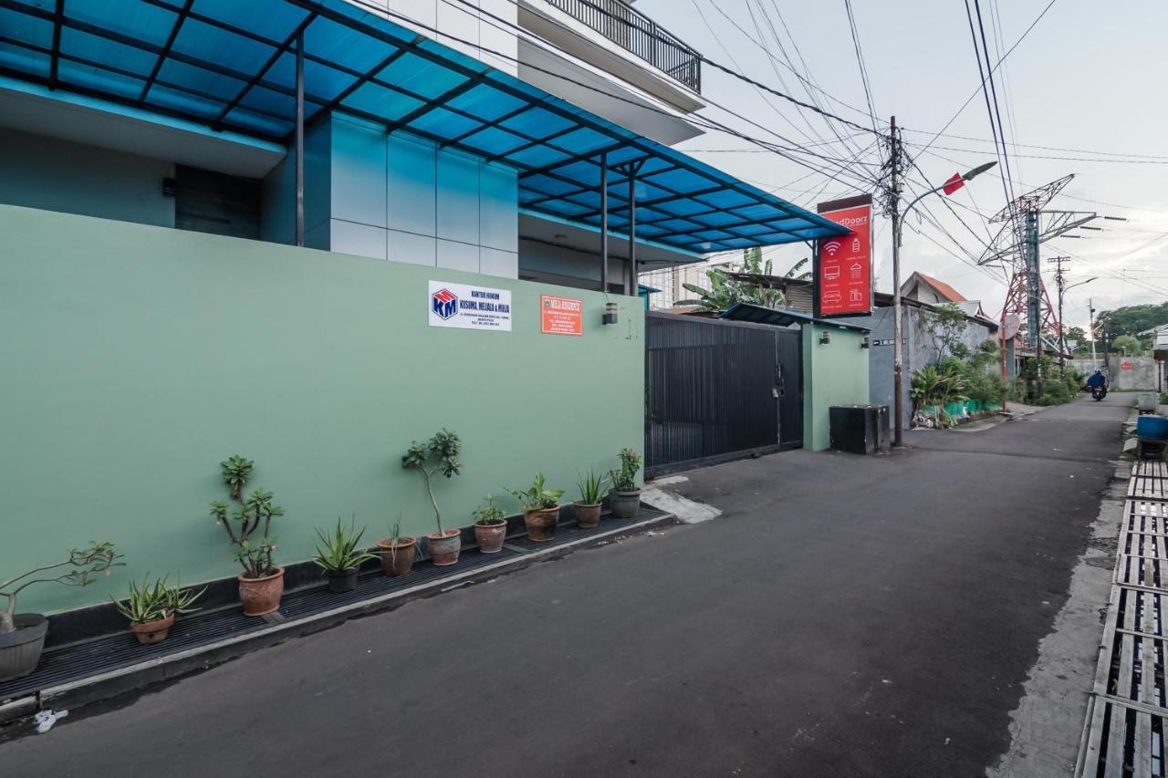 Reddoorz Plus Near Semanggi Jakarta Buitenkant foto